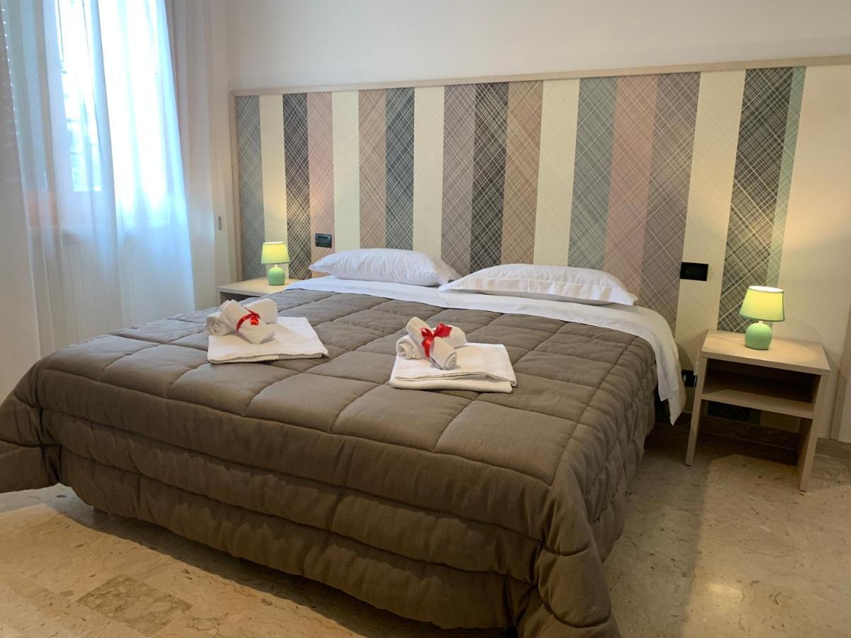 Villa Anna Guesthouse Brindisi Exteriör bild