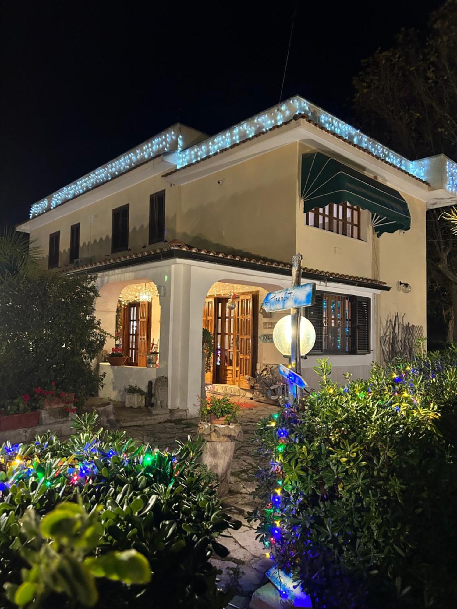 Villa Anna Guesthouse Brindisi Exteriör bild
